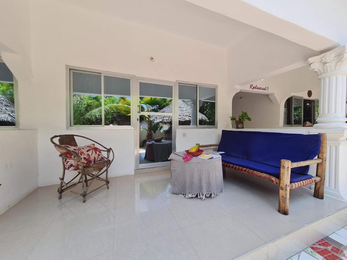 Beachfront Villa Ladha Ya Zanzibar Jambiani  Buitenkant foto