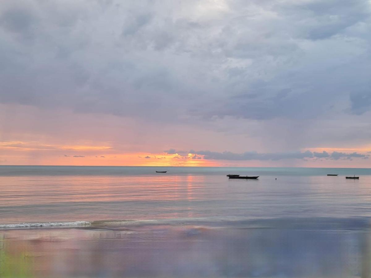 Beachfront Villa Ladha Ya Zanzibar Jambiani  Buitenkant foto