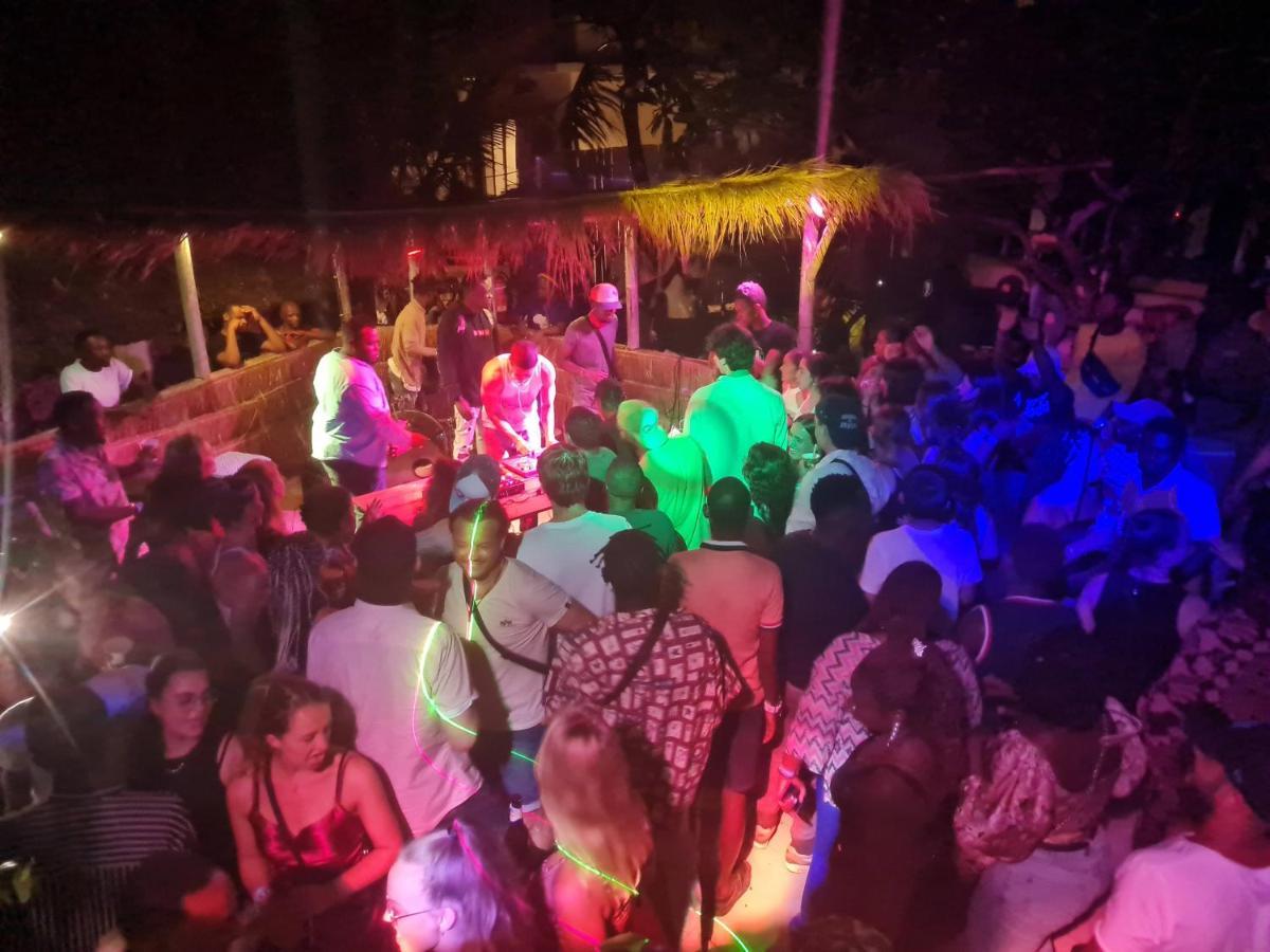 Beachfront Villa Ladha Ya Zanzibar Jambiani  Buitenkant foto