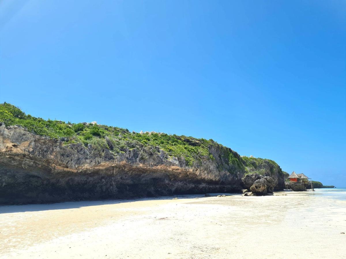 Beachfront Villa Ladha Ya Zanzibar Jambiani  Buitenkant foto